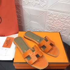 Hermes Slippers